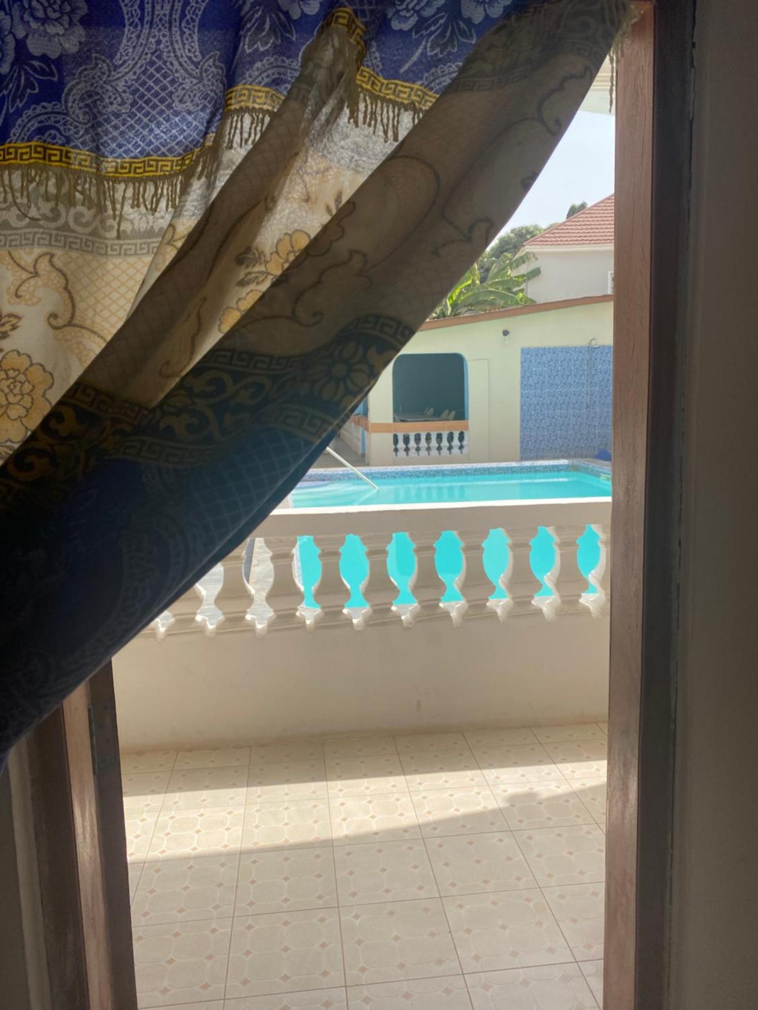 Dabo House Brufut Exterior foto